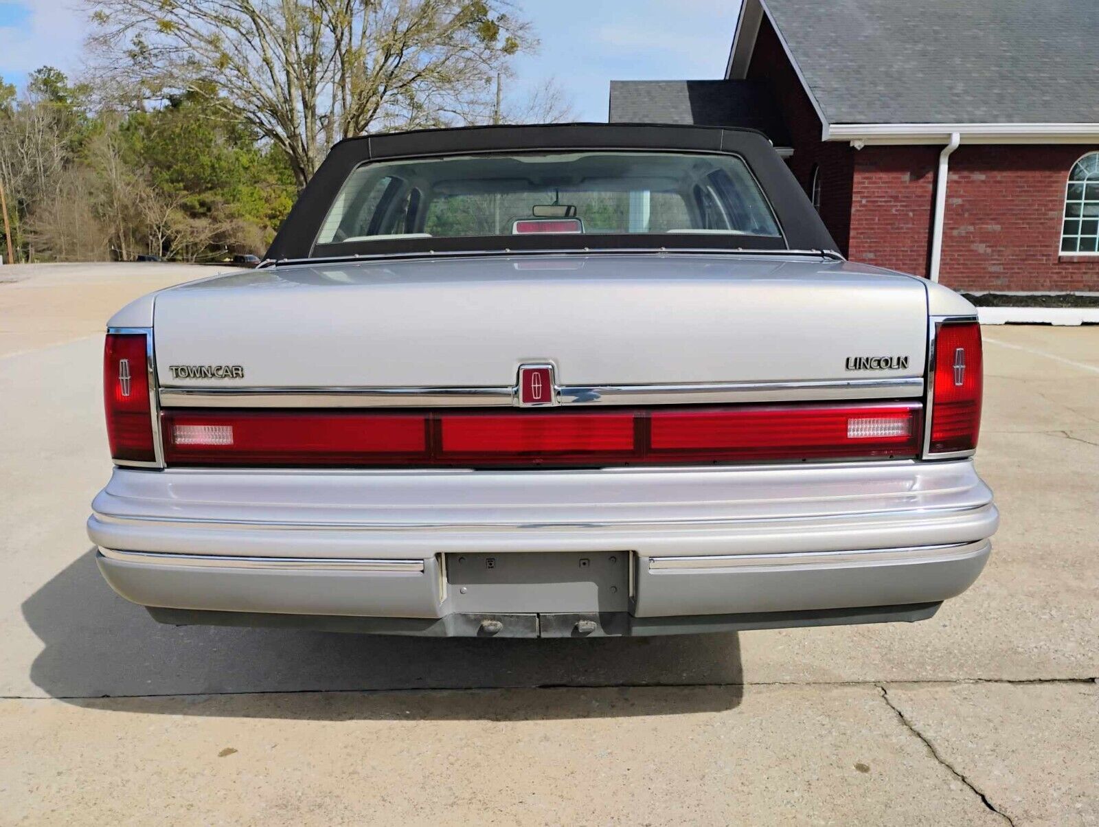 Lincoln-Town-Car-Berline-1991-Silver-Gray-133576-18