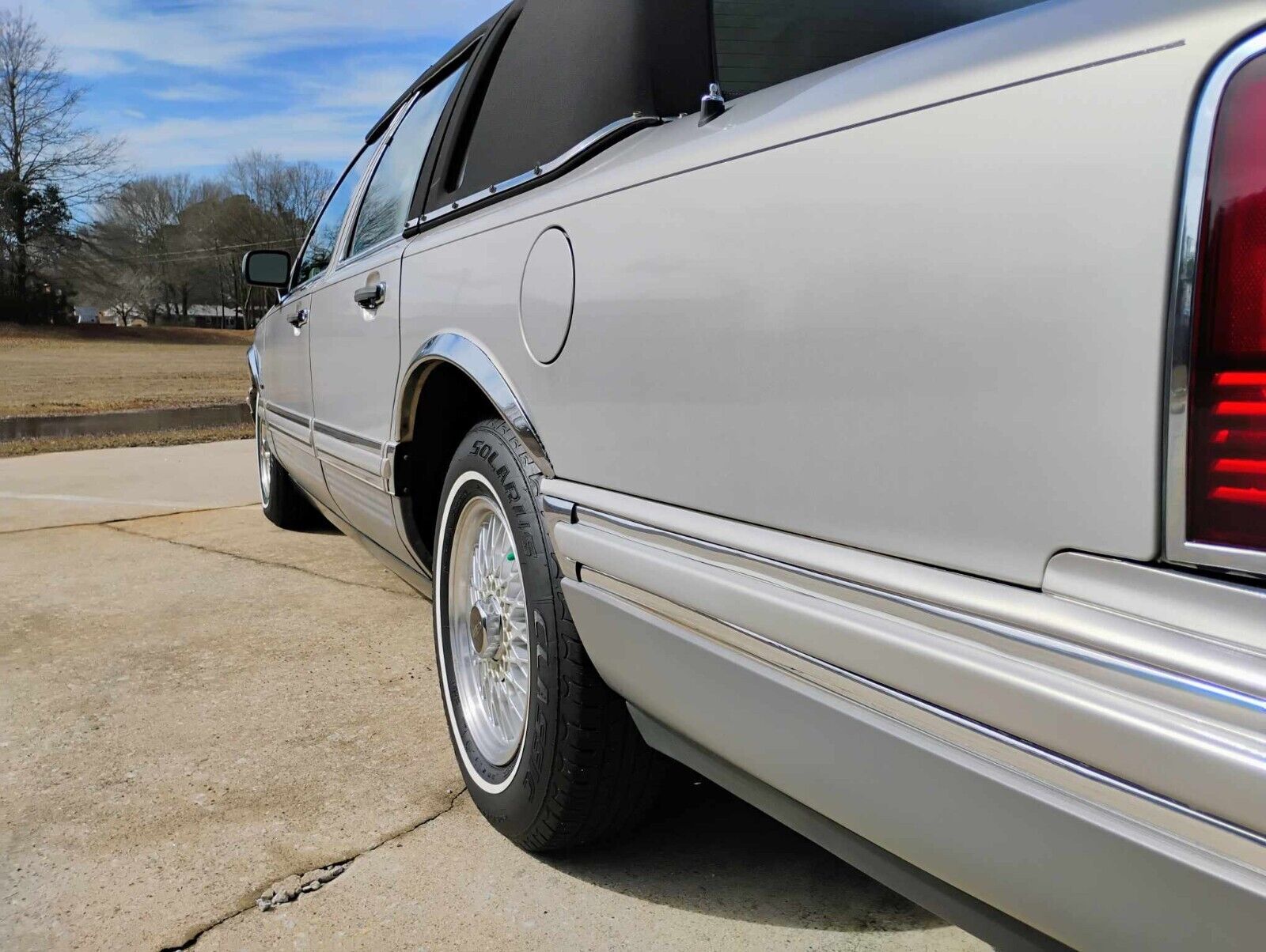 Lincoln-Town-Car-Berline-1991-Silver-Gray-133576-21