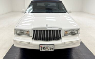 Lincoln-Town-Car-Berline-1995-White-Blue-213373-7