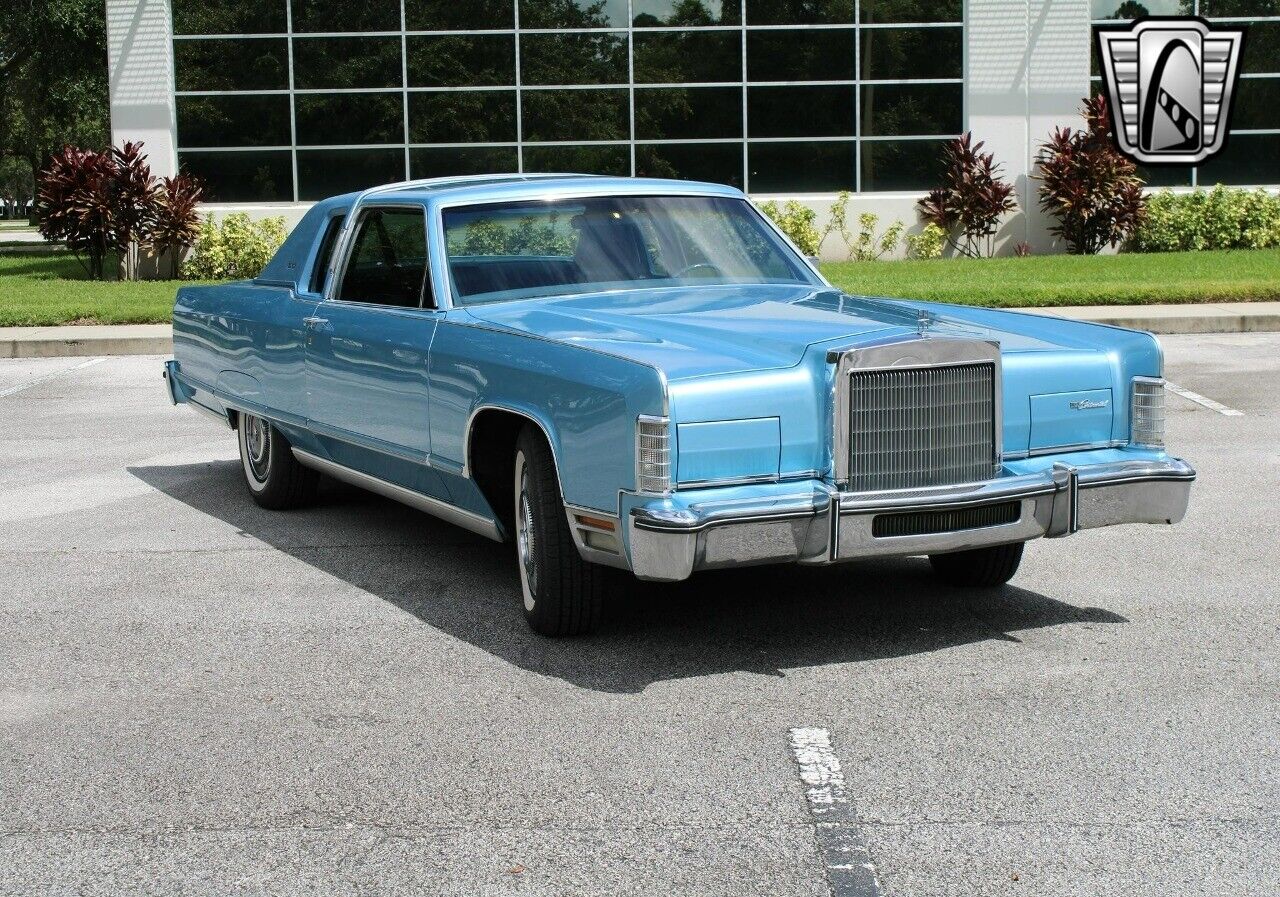 Lincoln-Town-Car-Coupe-1977-Blue-Blue-134910-3