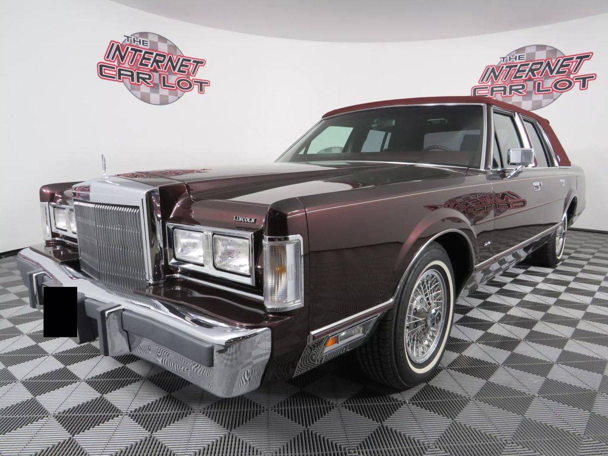 Lincoln-Town-car-1988-custom-11370-2