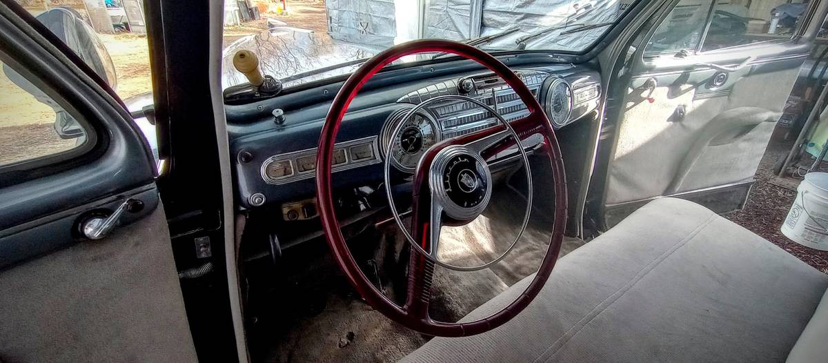 Lincoln-Zephyr-1947-98822-12