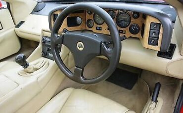 Lotus-Esprit-Coupe-1990-Red-Tan-160934-3