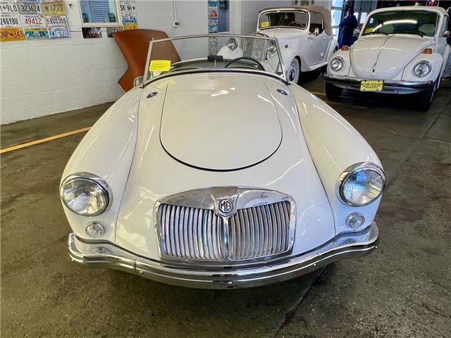 MG-MGA-1956-White-Brown-2-17