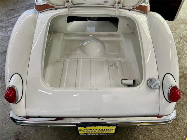 MG-MGA-1956-White-Brown-2-26