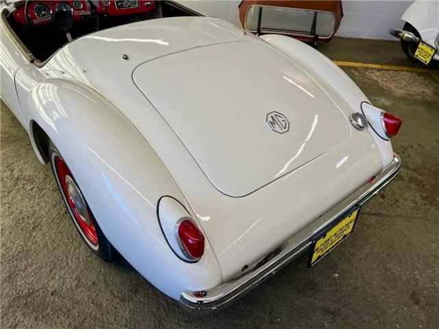 MG-MGA-1956-White-Brown-2-8