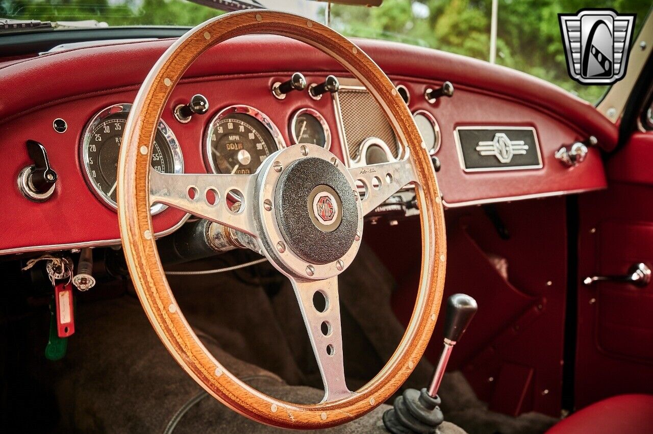 MG-MGA-1961-White-Red-3-11