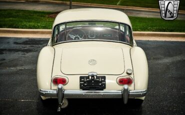 MG-MGA-1961-White-Red-3-5