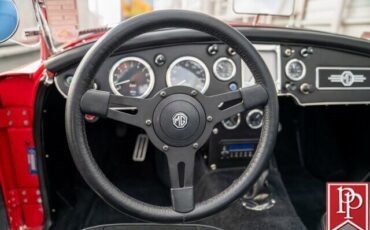 MG-MGA-Cabriolet-1958-Red-Black-11623-20