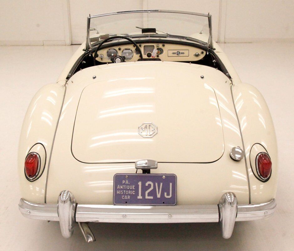 MG-MGA-Cabriolet-1958-White-Black-5884-6