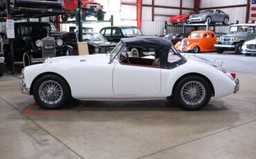 MG-MGA-Cabriolet-1958-White-Red-23054-10