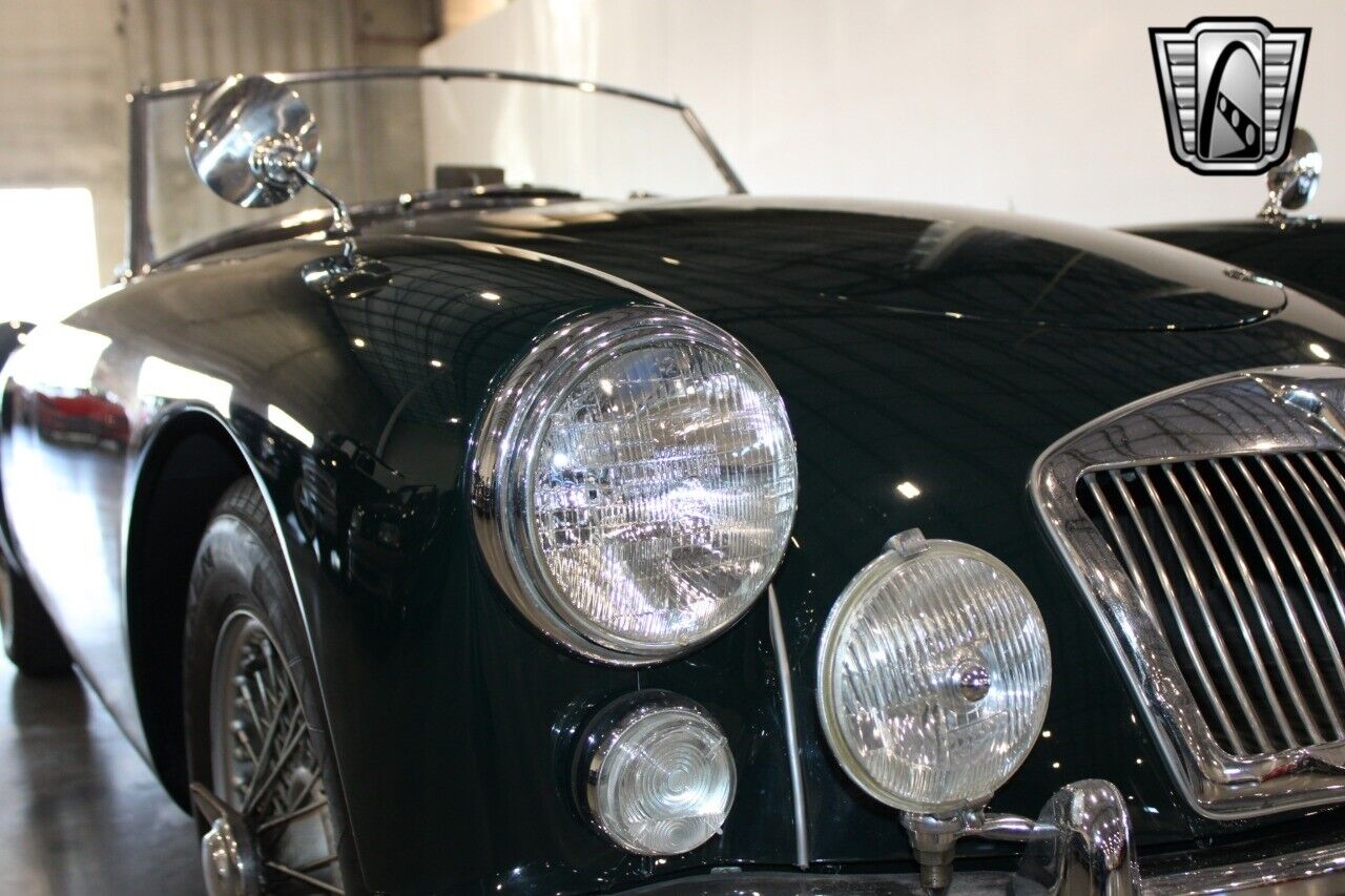 MG-MGA-Cabriolet-1960-Green-Tan-6997-10