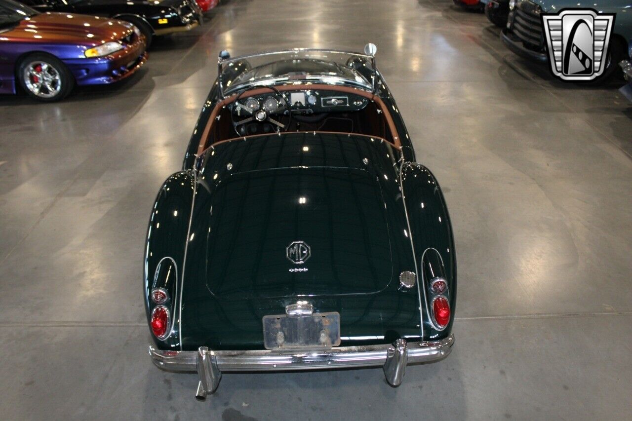 MG-MGA-Cabriolet-1960-Green-Tan-6997-5