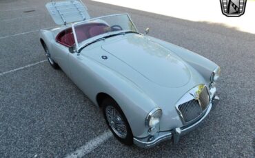 MG-MGA-Cabriolet-1961-Gray-Red-10337-9