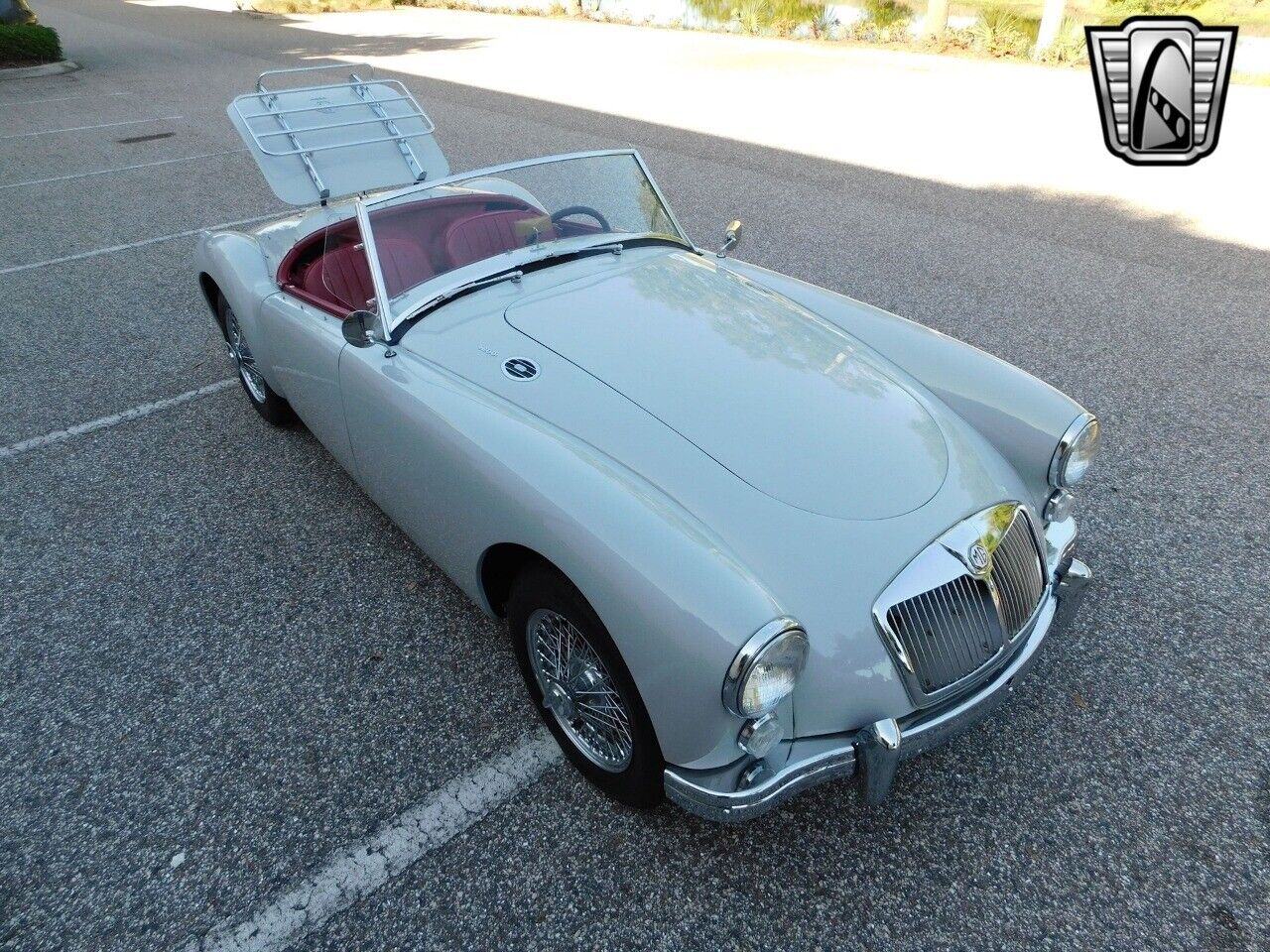 MG-MGA-Cabriolet-1961-Gray-Red-10337-9