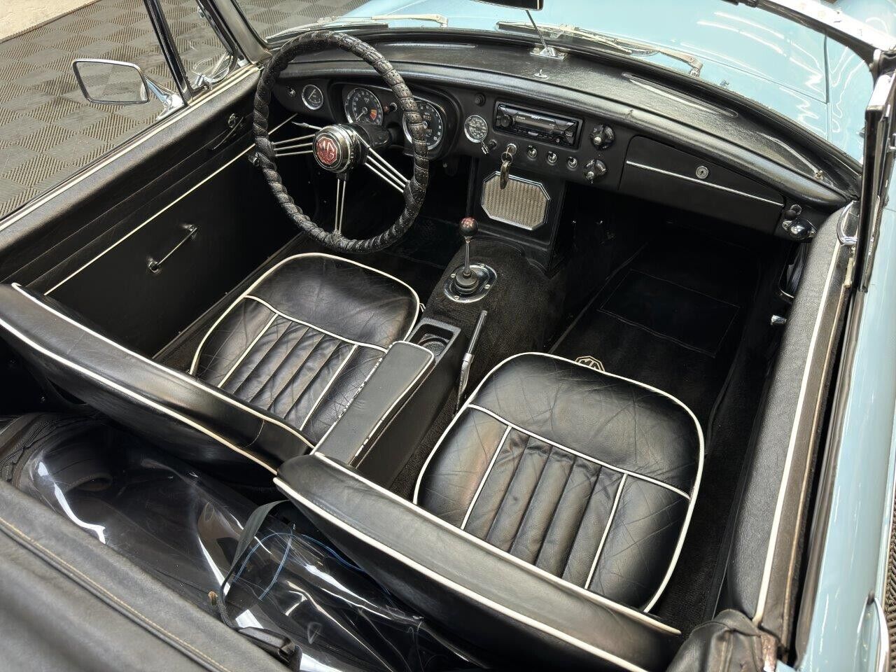 MG-MGB-1964-Black-119188-21