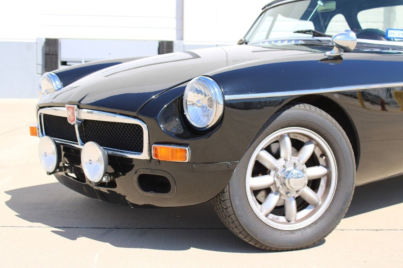 MG-MGB-1978-Black-Red-118718-10