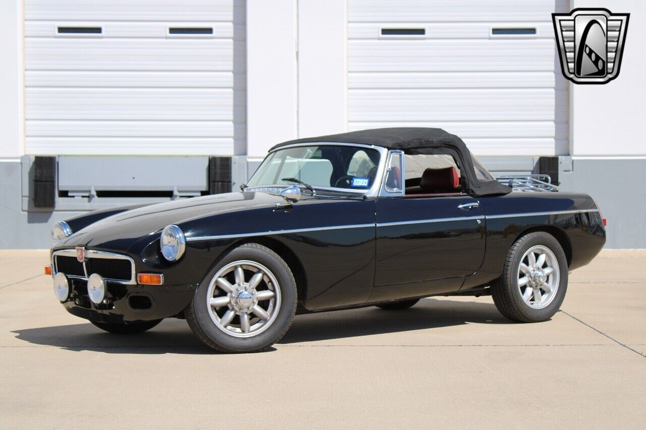 MG-MGB-1978-Black-Red-118718-2