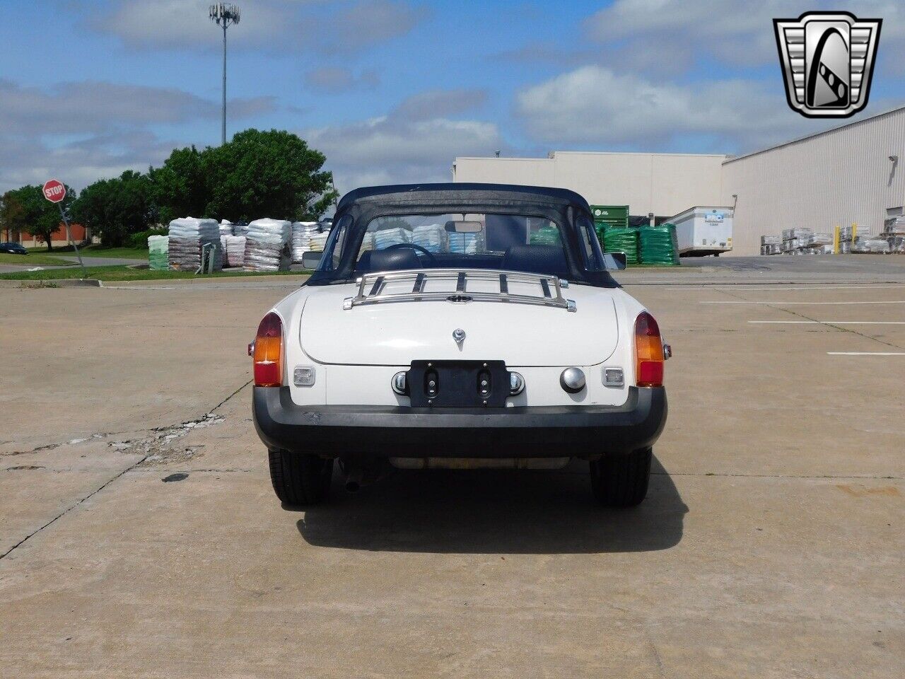 MG-MGB-1980-White-Black-115079-3