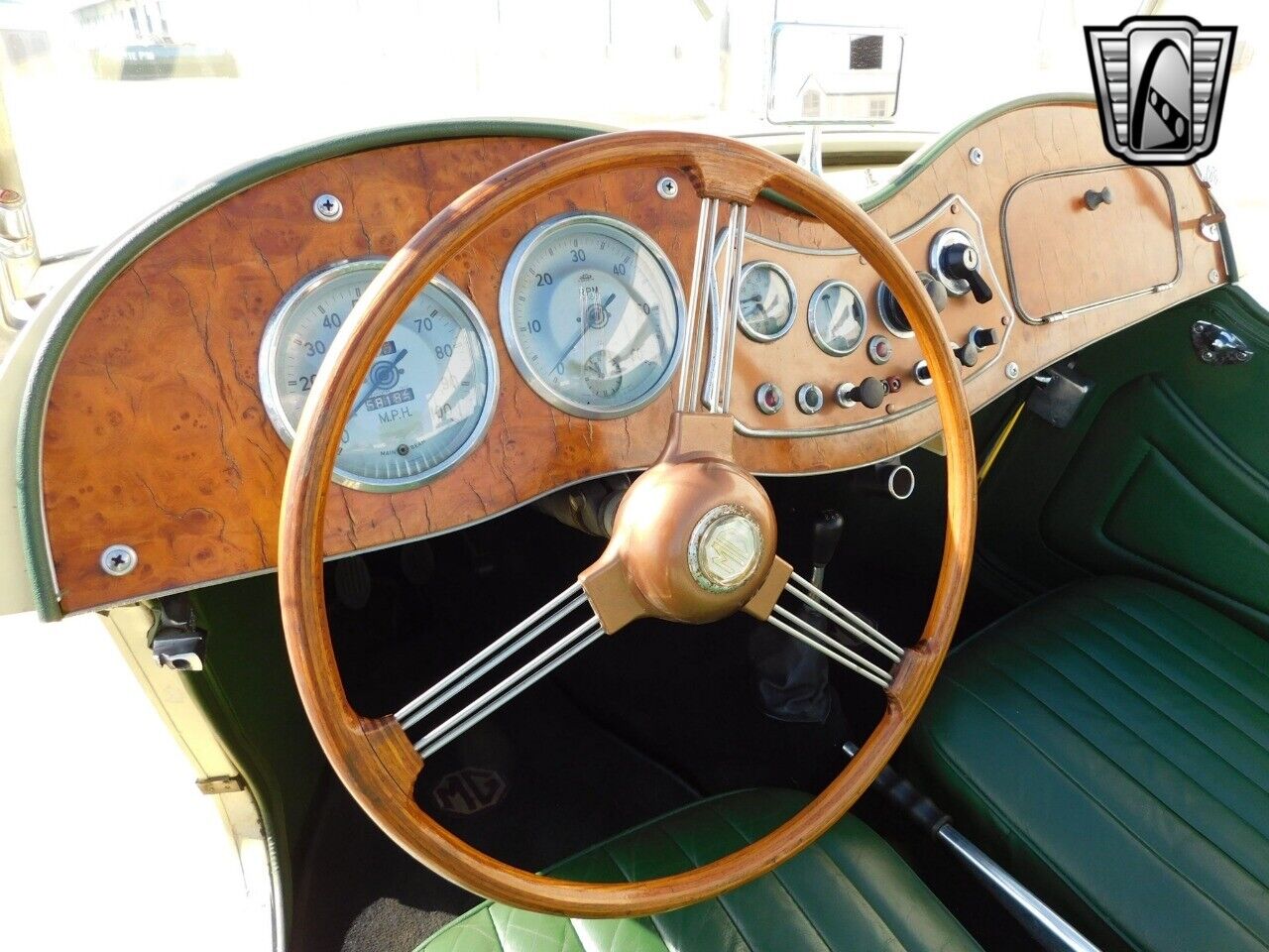 MG-MGB-Cabriolet-1954-Yellow-Brown-93635-11