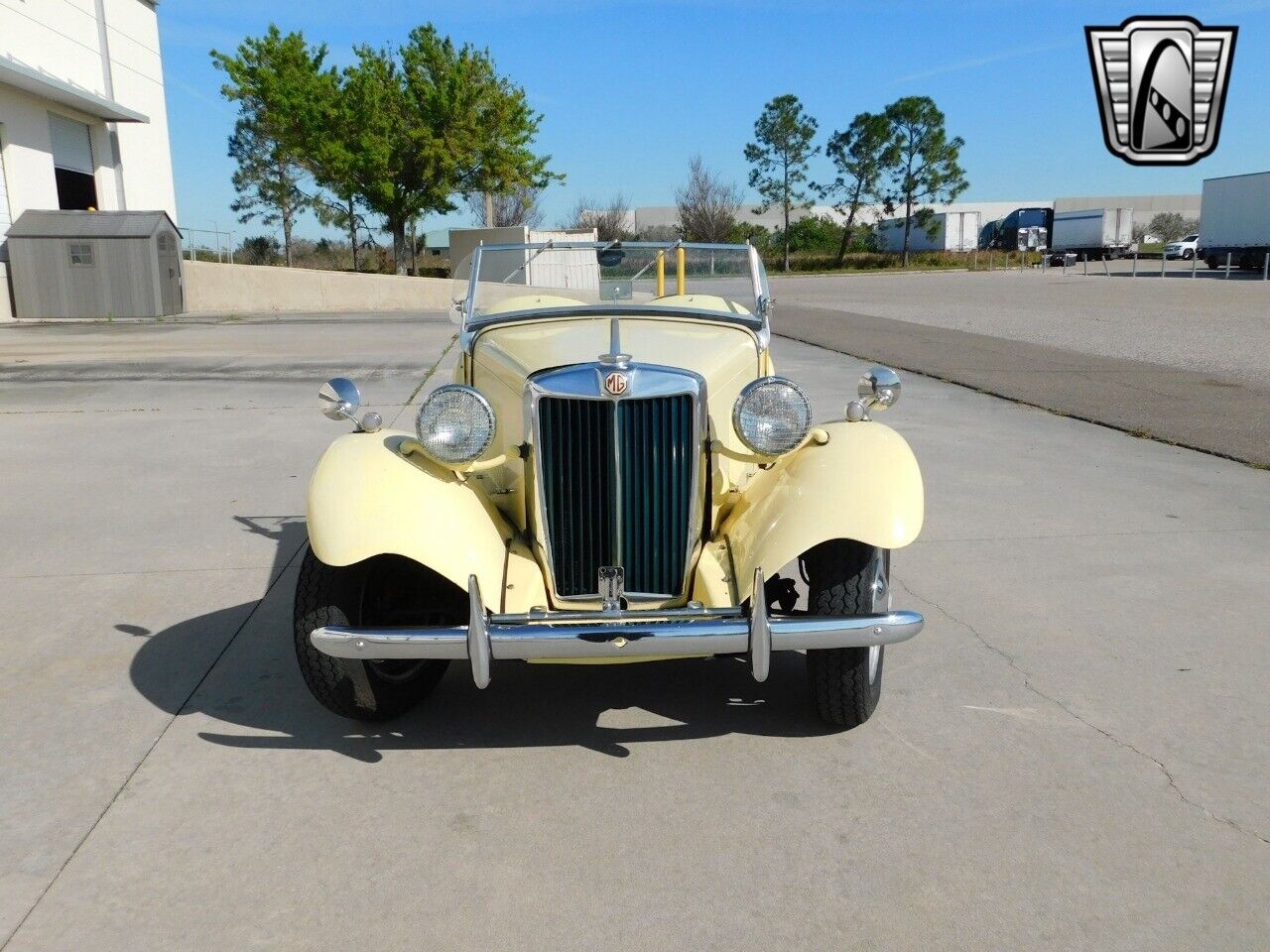 MG-MGB-Cabriolet-1954-Yellow-Brown-93635-2