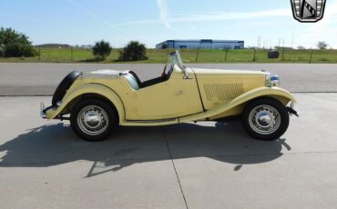 MG-MGB-Cabriolet-1954-Yellow-Brown-93635-3