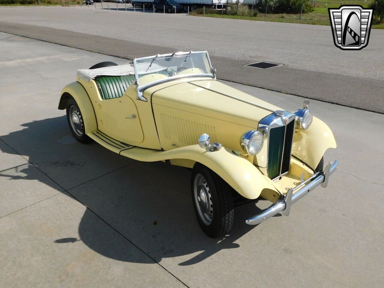 MG-MGB-Cabriolet-1954-Yellow-Brown-93635-6