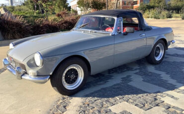 MG-MGB-Cabriolet-1964-Gray-Red-24058-6