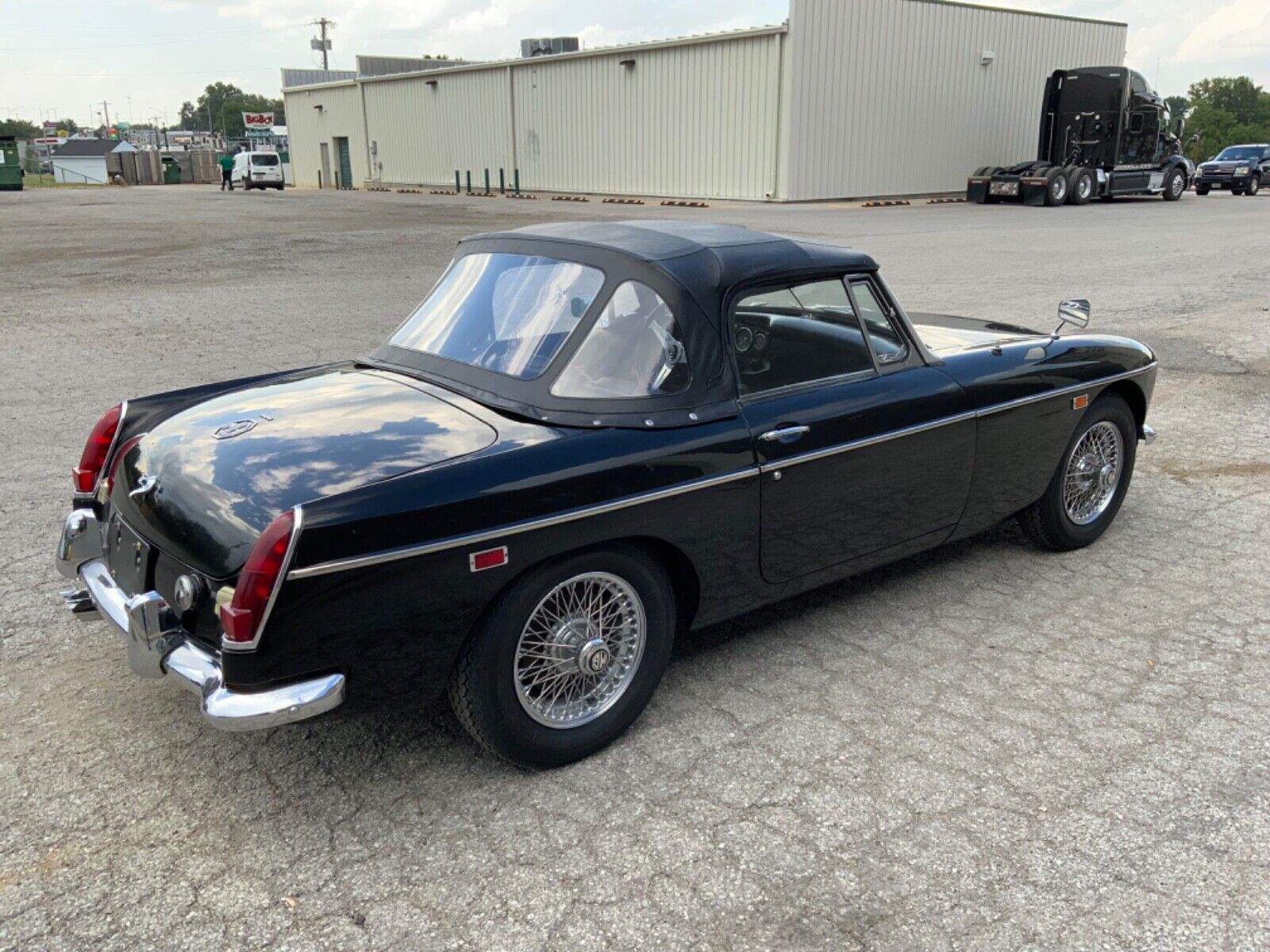 MG-MGB-Cabriolet-1969-Black-Black-3912-1