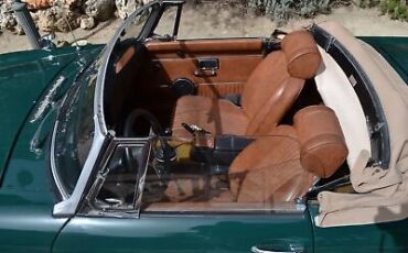 MG-MGB-Cabriolet-1970-Green-Brown-41843-8