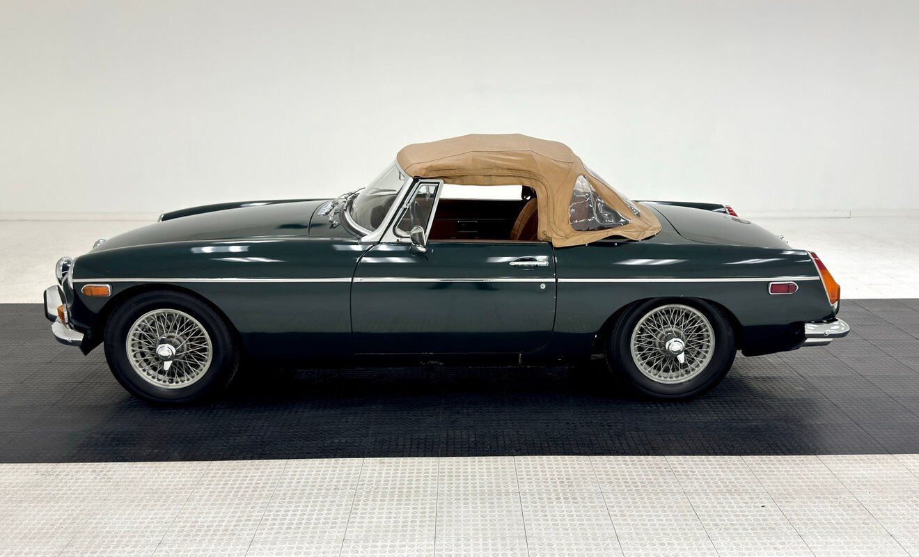 MG-MGB-Cabriolet-1972-Green-Saddle-182194-2