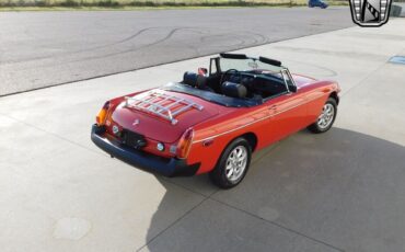 MG-MGB-Cabriolet-1977-Red-Black-128160-10