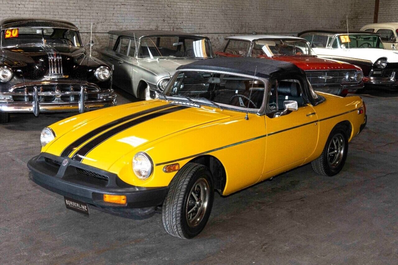 MG-MGB-Cabriolet-1978-Black-Black-127421-2