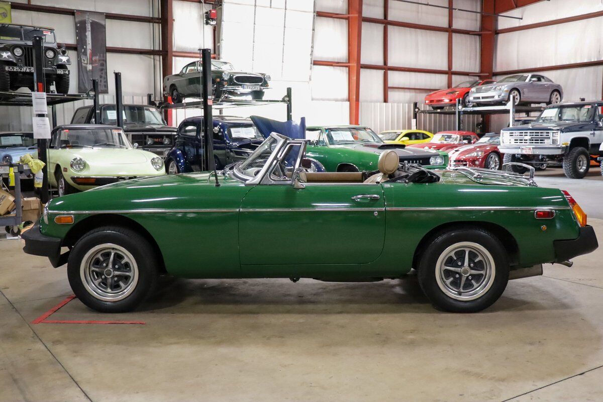 MG-MGB-Cabriolet-1979-Green-Tan-77947-3