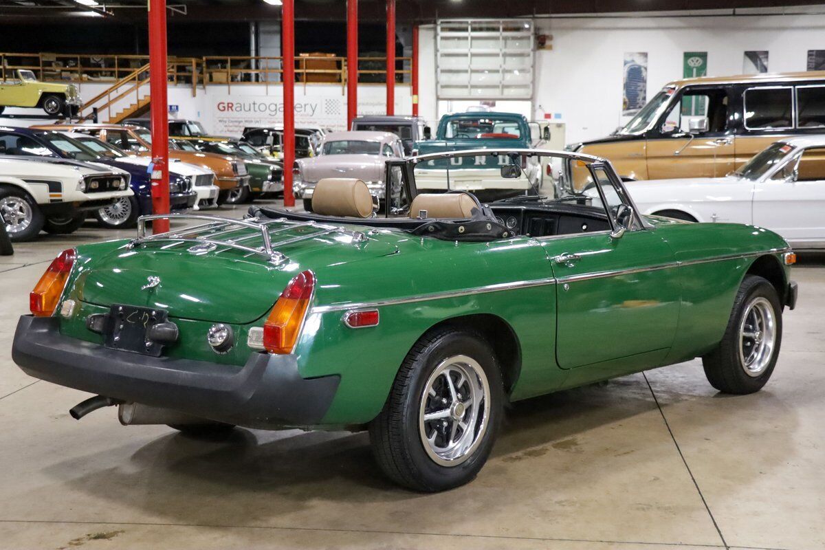 MG-MGB-Cabriolet-1979-Green-Tan-77947-7