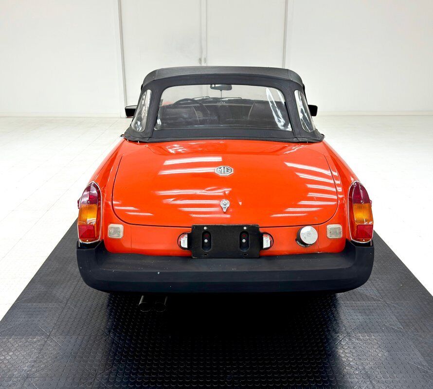 MG-MGB-Cabriolet-1979-Orange-Black-77635-6