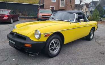 MG-MGB-Cabriolet-1980-Yellow-Black-88900-3