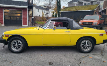 MG-MGB-Cabriolet-1980-Yellow-Black-88900-4