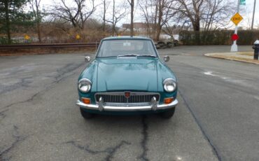 MG-MGB-Coupe-1967-Green-Black-99999-1