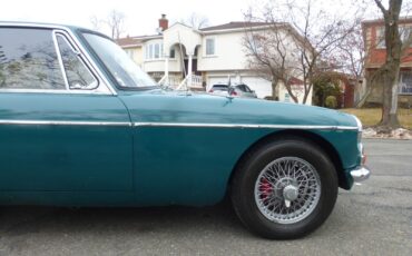 MG-MGB-Coupe-1967-Green-Black-99999-13