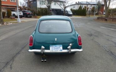 MG-MGB-Coupe-1967-Green-Black-99999-3