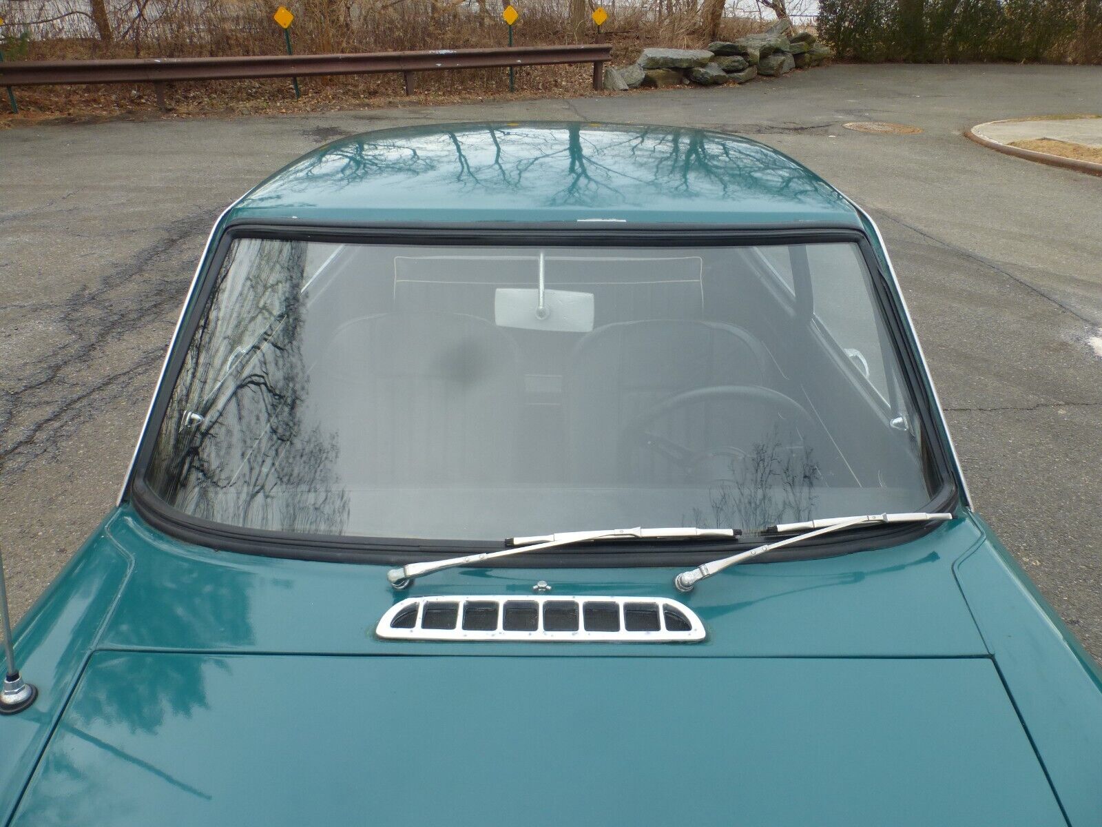 MG-MGB-Coupe-1967-Green-Black-99999-7