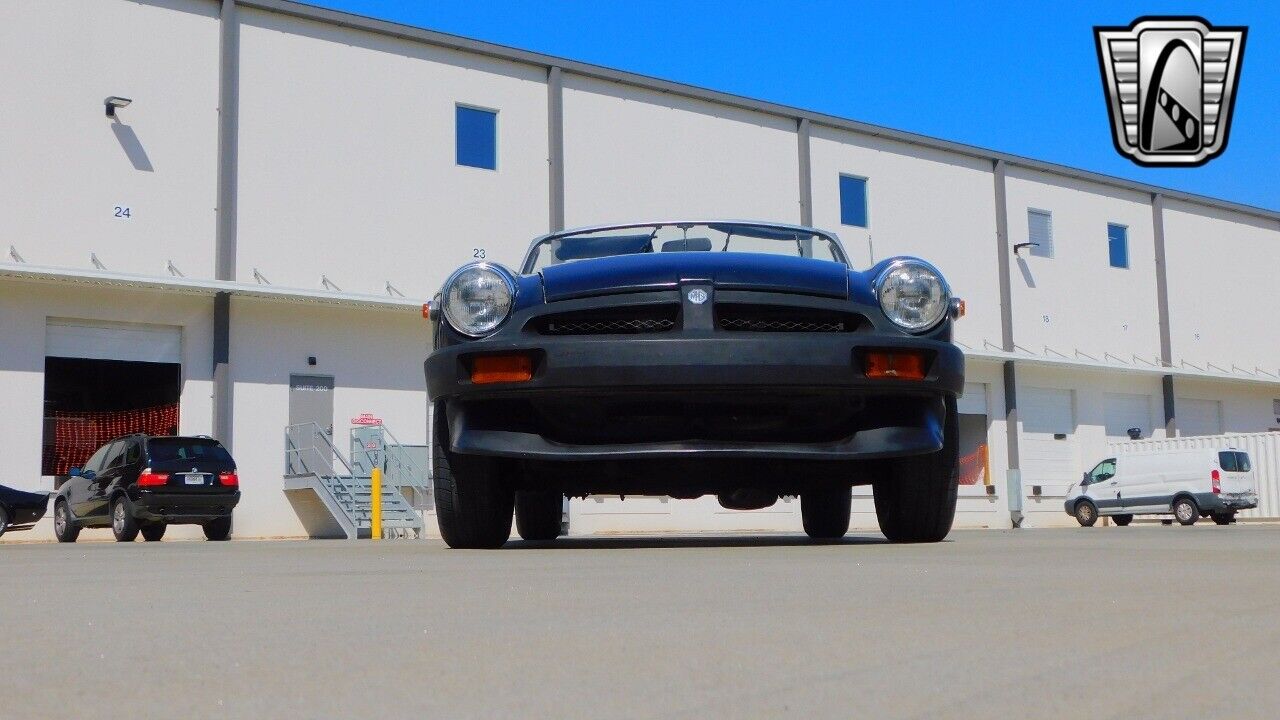 MG-MGB-Coupe-1979-Black-Tan-84922-2