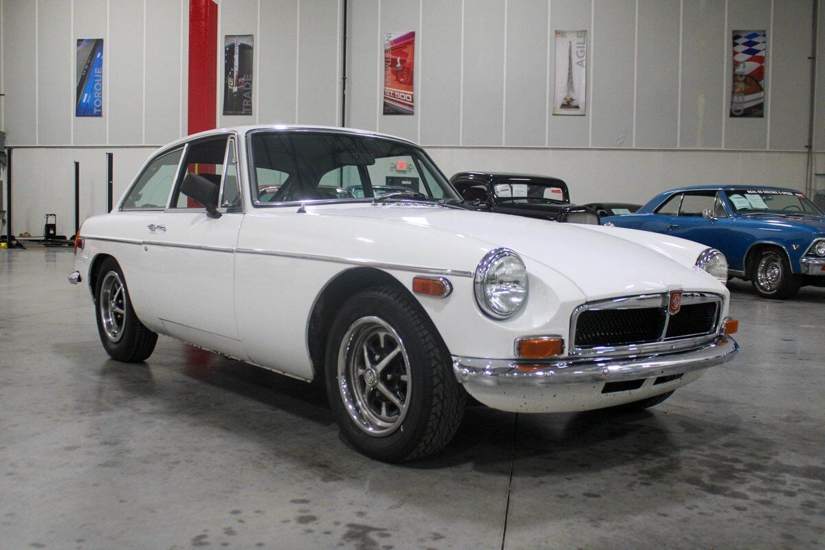 MG-MGB-GT-Coupe-1974-White-Black-8818-6