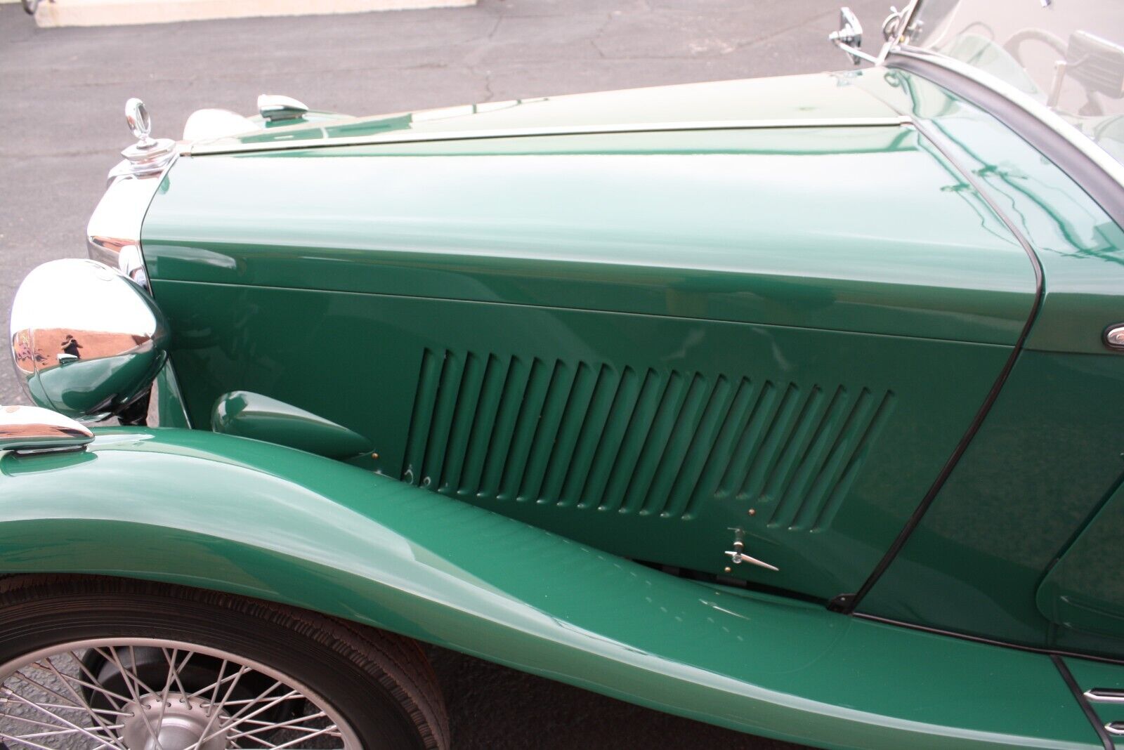 MG-T-Series-1949-Green-Black-999999-36