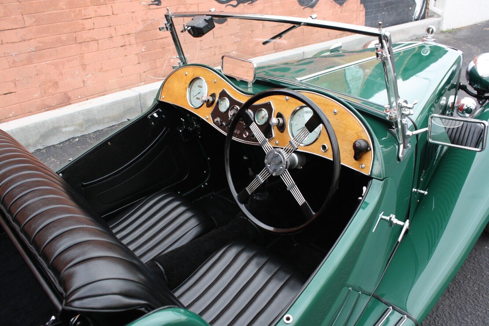 MG-T-Series-1949-Green-Black-999999-7