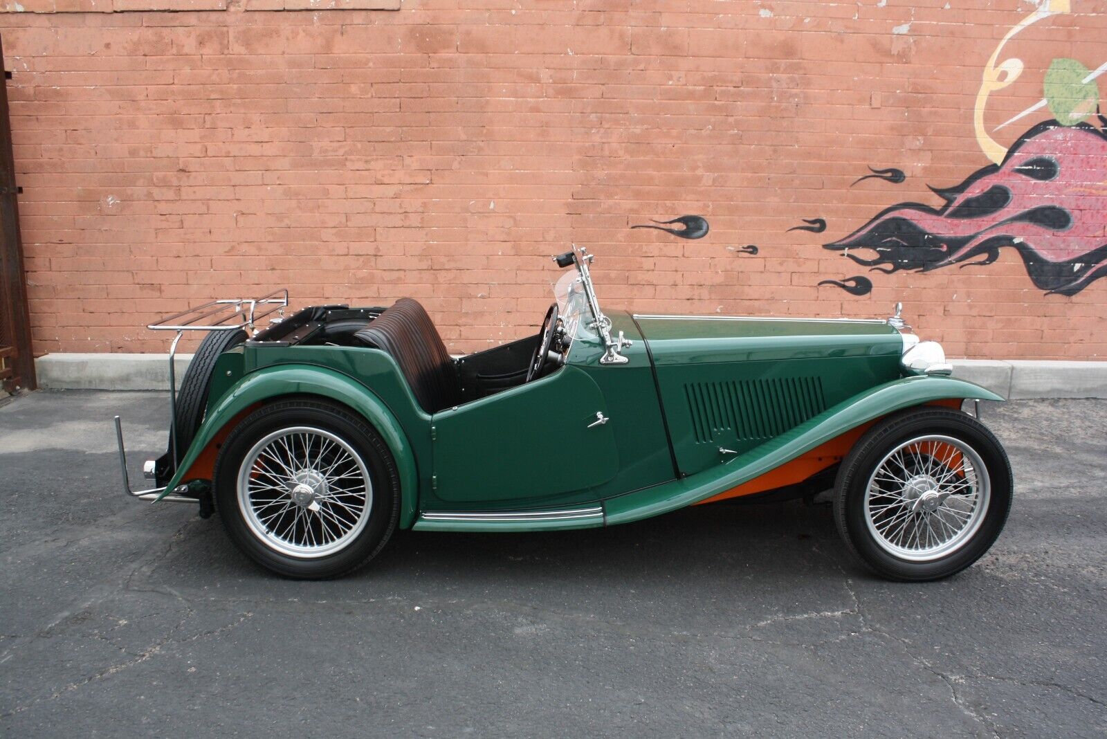 MG-T-Series-1949-Green-Black-999999-8