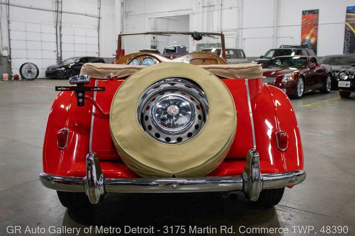 MG-T-Series-1950-Red-Saddle-82635-5