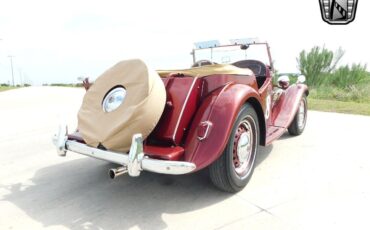 MG-T-Series-1951-Auburn-Maple-Metallic-Red-68804-6