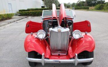 MG-T-Series-1951-Red-Red-71199-10